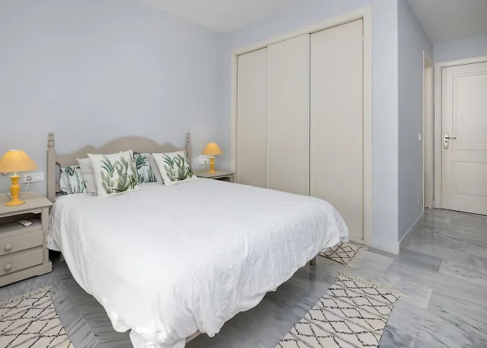 Bhost - Parque Del Sol Marbella