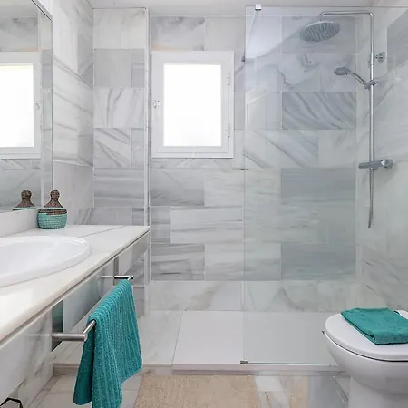 Bhost - Parque Del Sol *